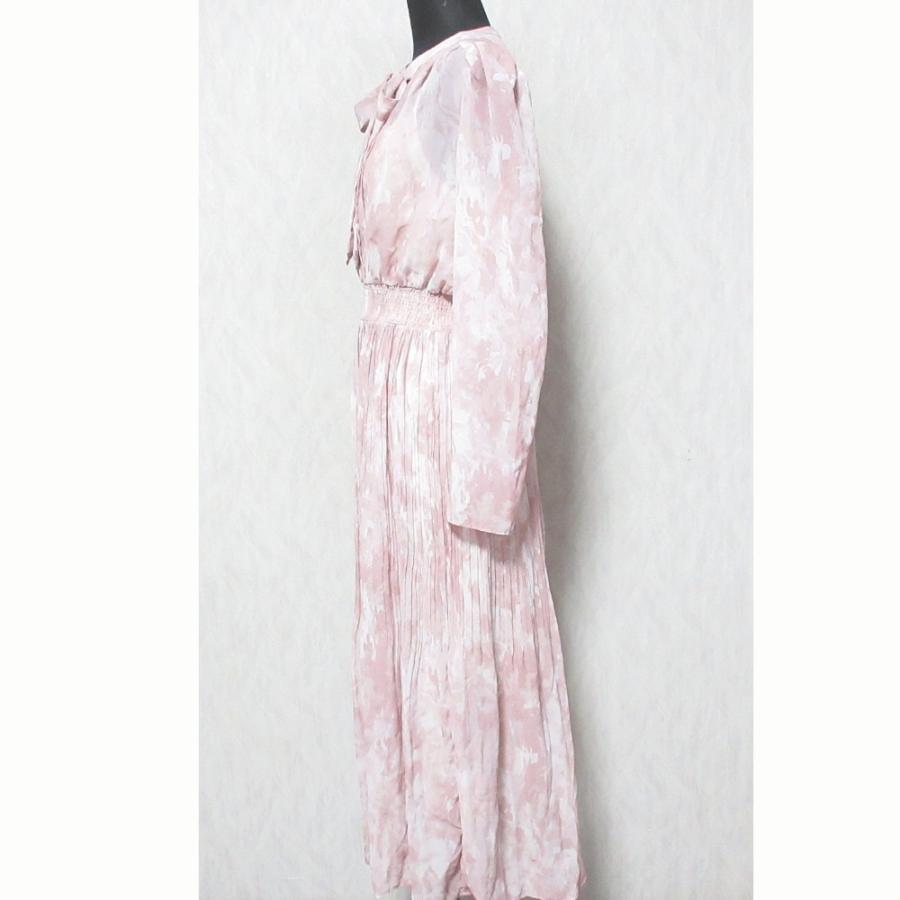 CELFORD（セルフォード） 美品 25SS CELFORD ボウタイプリーツ