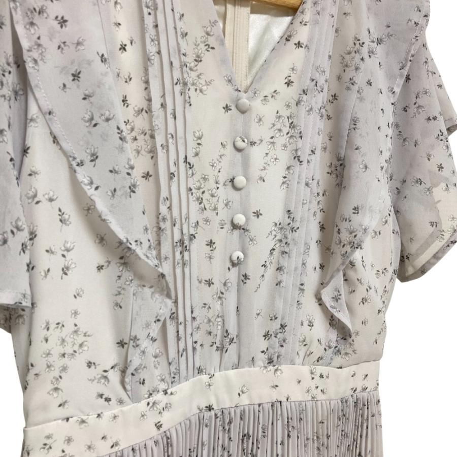 JUSGLITTY（ジャスグリッティー） 美品 24SS JUSGLITTY 花柄 半袖