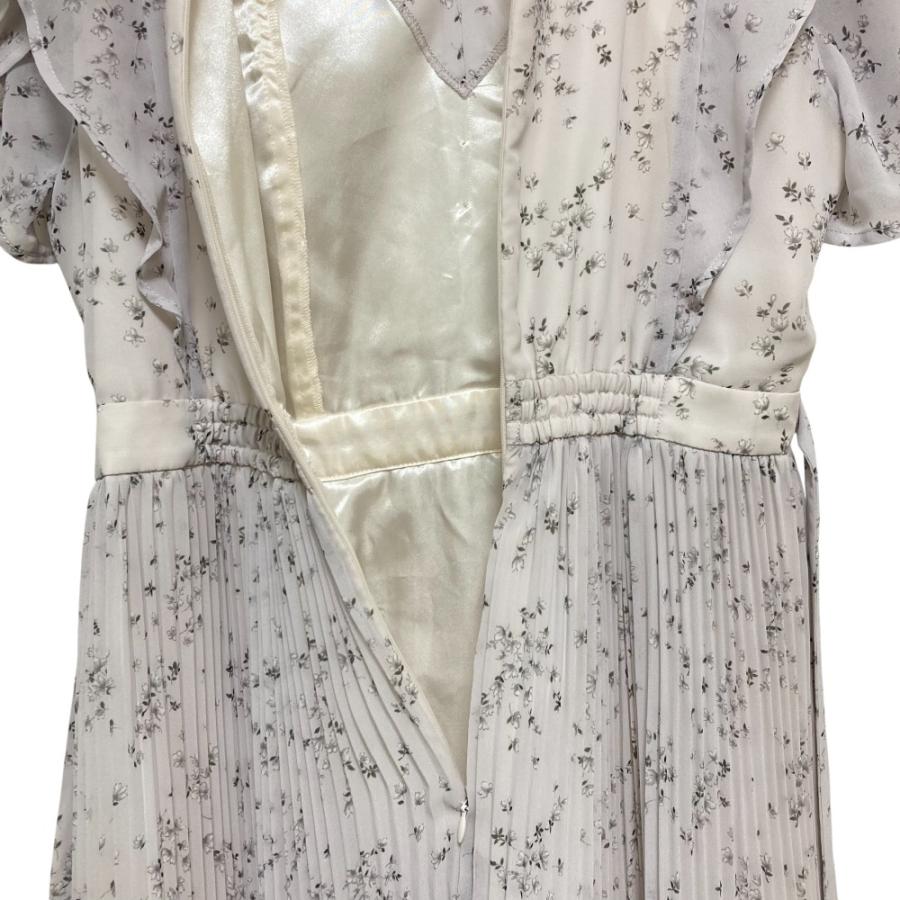 JUSGLITTY（ジャスグリッティー） 美品 24SS JUSGLITTY 花柄 半袖