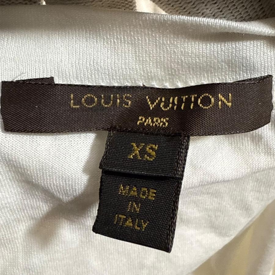美品 LOUIS VUITTON ルイヴィトン モノグラムチャーム付き 半袖 Tシャツ カットソー サイズXS ホワイト レディース 古着 中古 USED LOUIS VUITTON（ルイ・ヴィトン） 美品 モノグラムチャーム付き 半袖 T