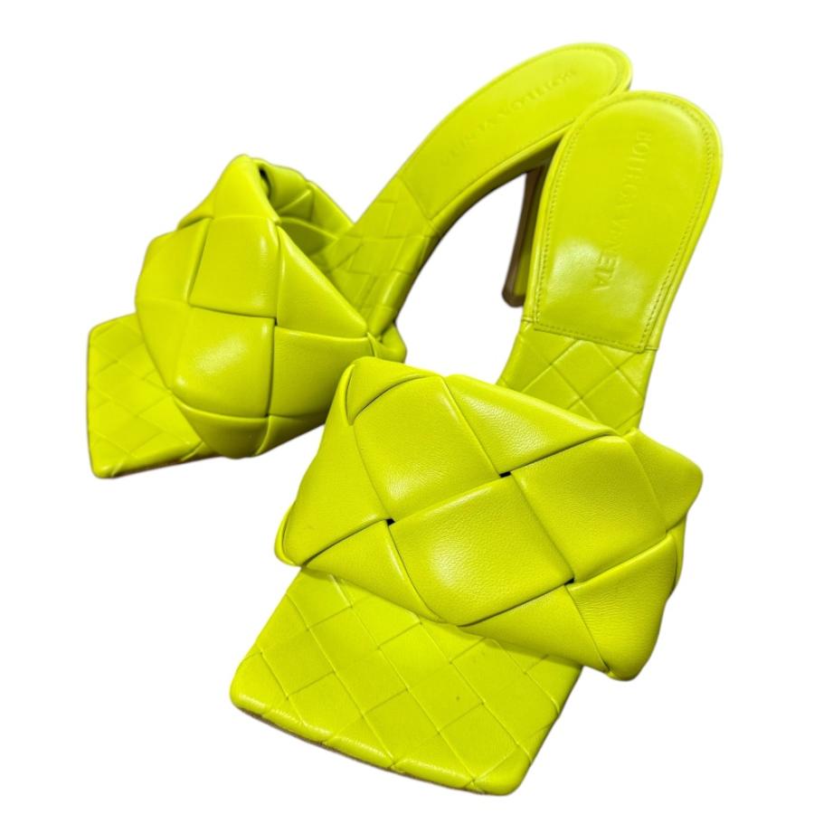 美品 BOTTEGA VENETA ボッテガヴェネタ レザー マキシイントレチャート