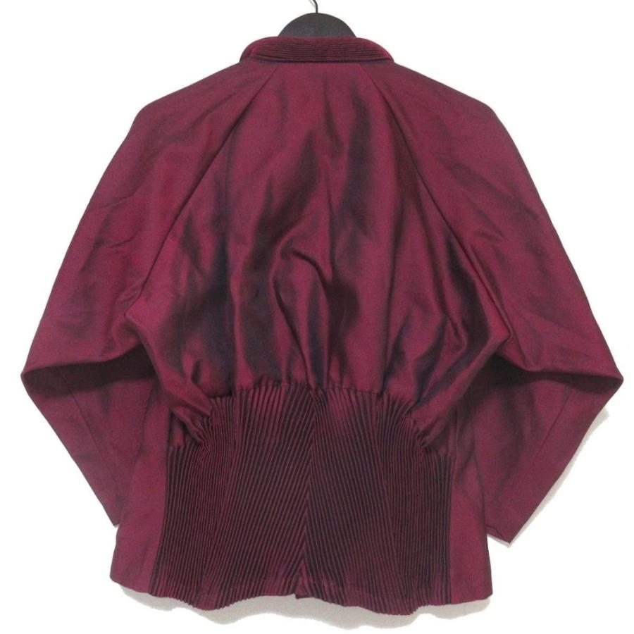 ISSEY MIYAKE（イッセイミヤケ） 美品 3D スチームストレッチ プリーツ