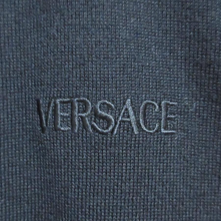 VERSACE - 新品同様 VERSACE ヴェルサーチ 2023年モデル アンサンブル ロゴ刺 カーディガン+ノースリーブニット セーター 40 ブラック レディース 古着 中古 USED VERSACE（ヴェルサーチェ） 新品同様 ヴェルサーチ 2023年モデル