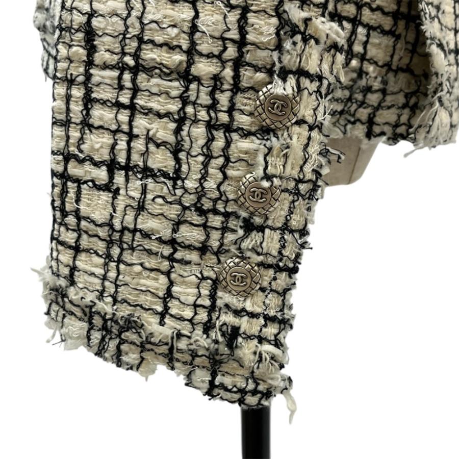 CHANEL（シャネル） 良品 06C ココマーク 銀釦 ツイードジャケット 38