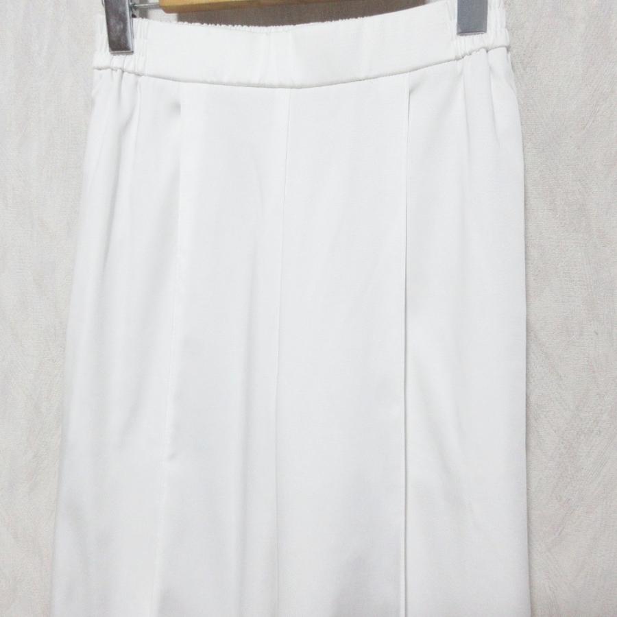 Yori 美品 22AW yori ヨリ サテンセンタープレスワイドパンツ YR2222