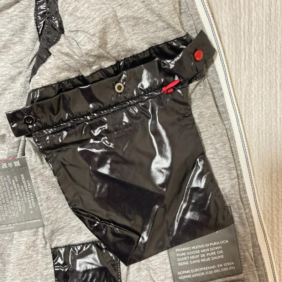 【美品・未使用に近い】DUVETICA ダウンベスト　レディース（size38） DUVETICA（デュベティカ） 良品 フーデッド ダウンベスト 38 ブラック