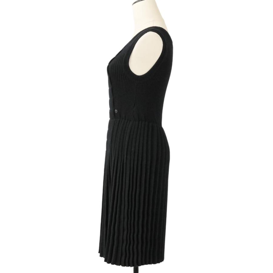 美品 CHANEL シャネル 07A プリーツ ウールニット ドレス ワンピース P31446 サイズ38 ブラック レディース 古着 中古の画像