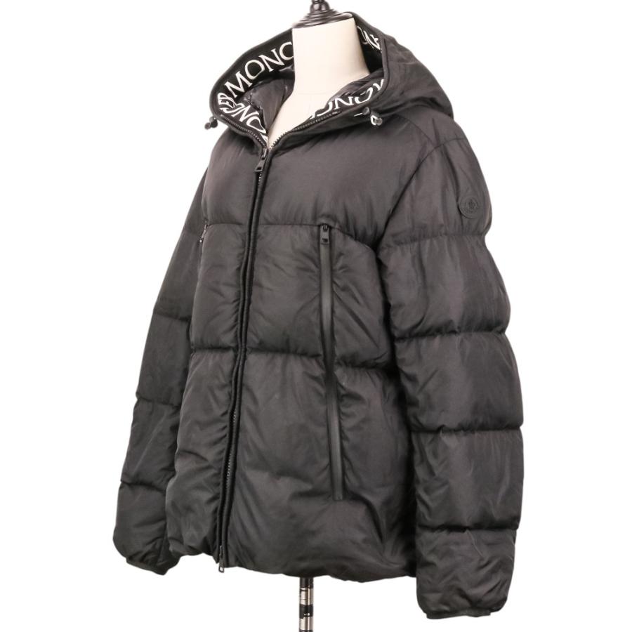 MONCLER（モンクレール） 美品 22AW MONCLER MONTCLA モンクラ