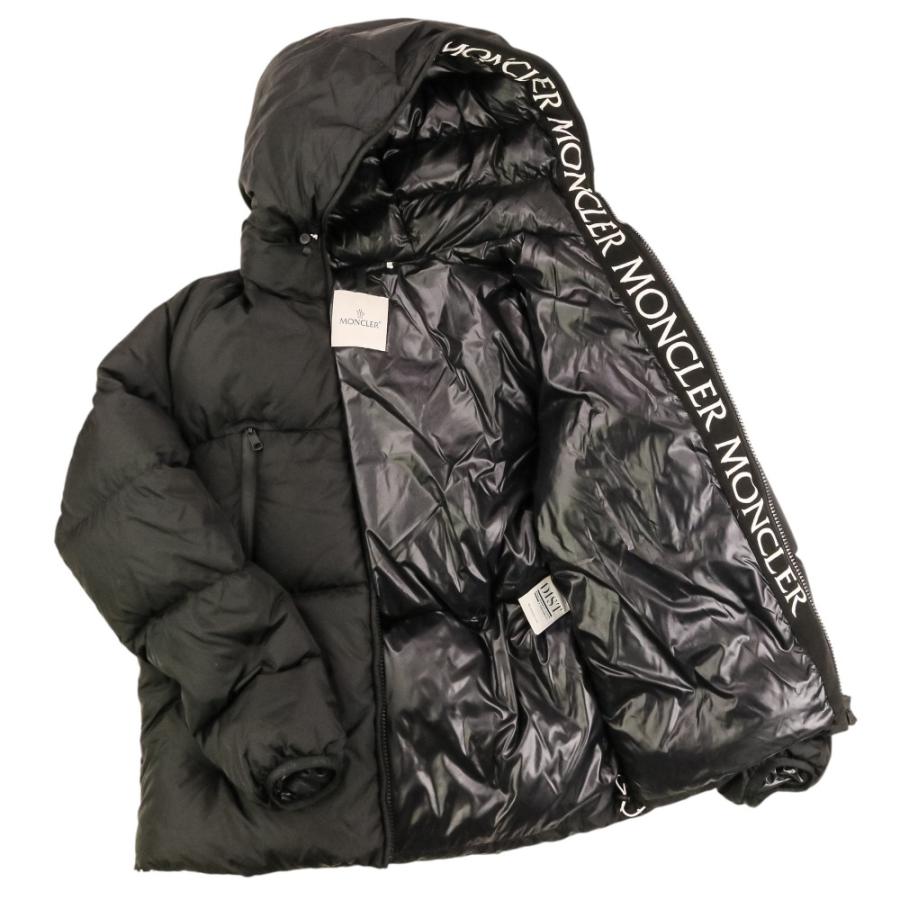 MONCLER（モンクレール） 美品 22AW MONCLER MONTCLA モンクラ