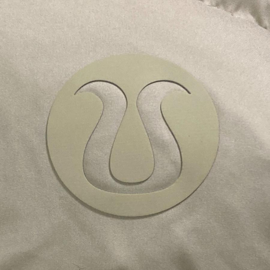 lululemon（ルルレモン） 良品 ワンダーパフ クロップド ダウンベスト