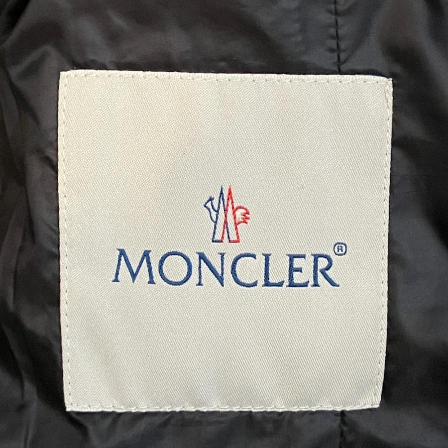 MONCLER（モンクレール） 良品 FLAVIENNE ノーカラー ライトダウン