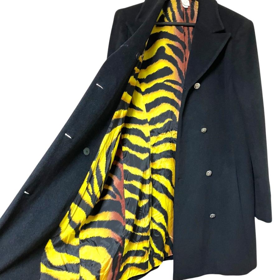 VERSACE（ヴェルサーチェ） 美品 ヴェルサーチ メドゥーサボタン カシ