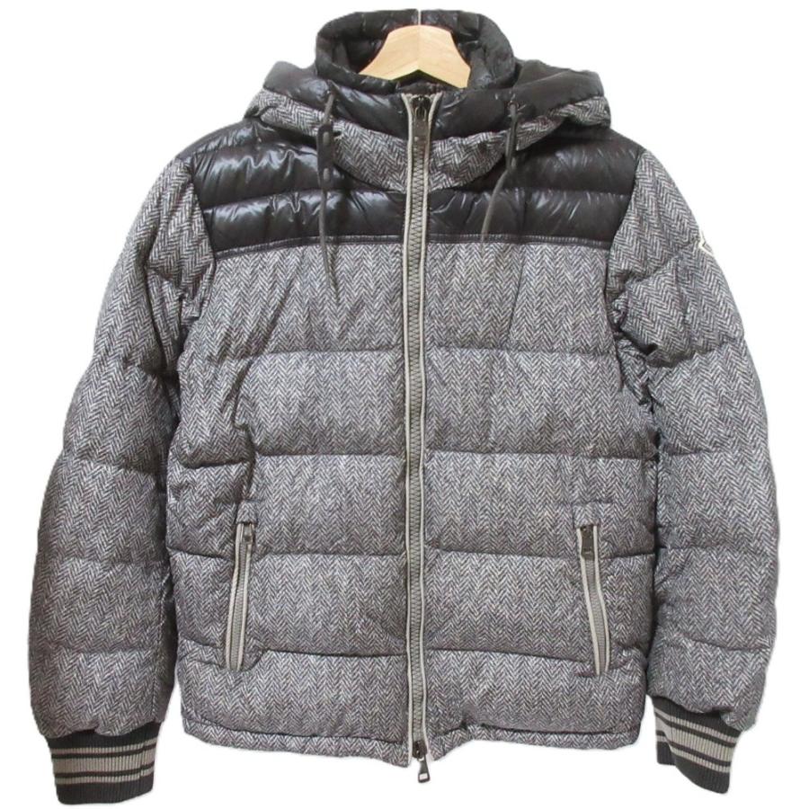 MONCLER（モンクレール） 良品 EUSEBE ユーセーブ ヘリンボーン