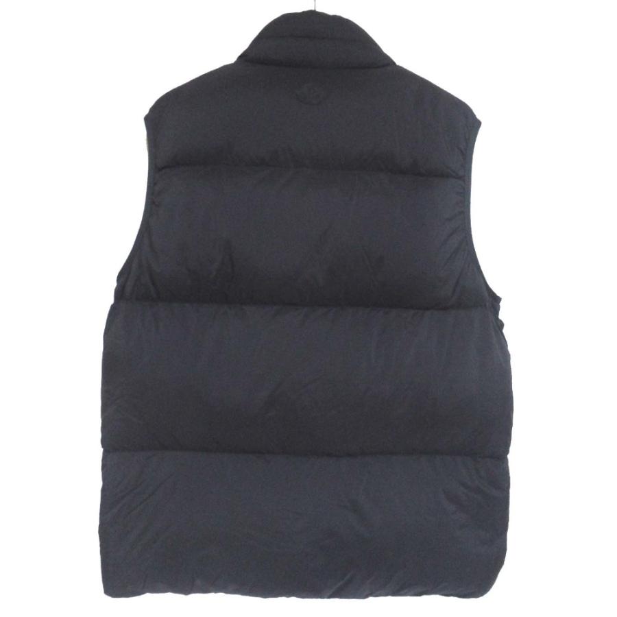 美品 MONCLER モンクレール AMAK ロゴプリント フード収納 ナイロン ダウンベスト H20911A00110 サイズ4 ブラック メンズ 古着 中古の画像