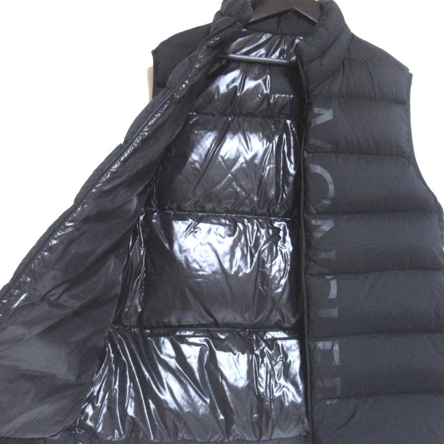 美品 MONCLER モンクレール AMAK ロゴプリント フード収納 ナイロン ダウンベスト H20911A00110 サイズ4 ブラック メンズ 古着 中古の画像
