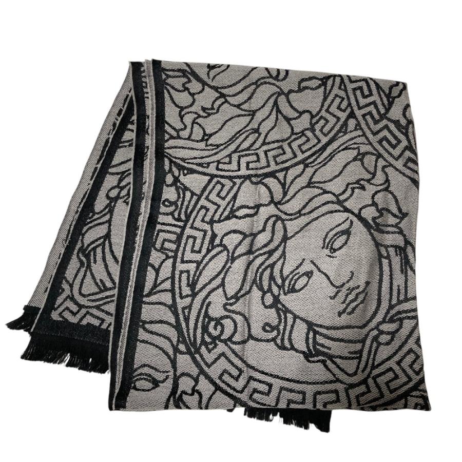 ヴェルサーチ VERSACE 総柄ロゴデザイン マフラー 美品 VERSACE（ヴェルサーチェ） 美品 ヴェルサーチ メデューサジャガード