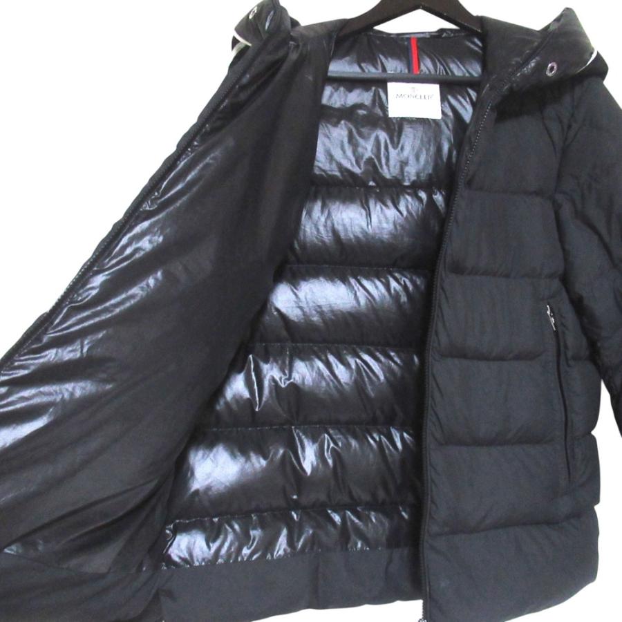 良品 23AW MONCLER モンクレール CARDERE ロゴプリント フーデッド ナイロンダウンジャケット I20911A00182 サイズ3 ブラック メンズ 古着 中古の画像