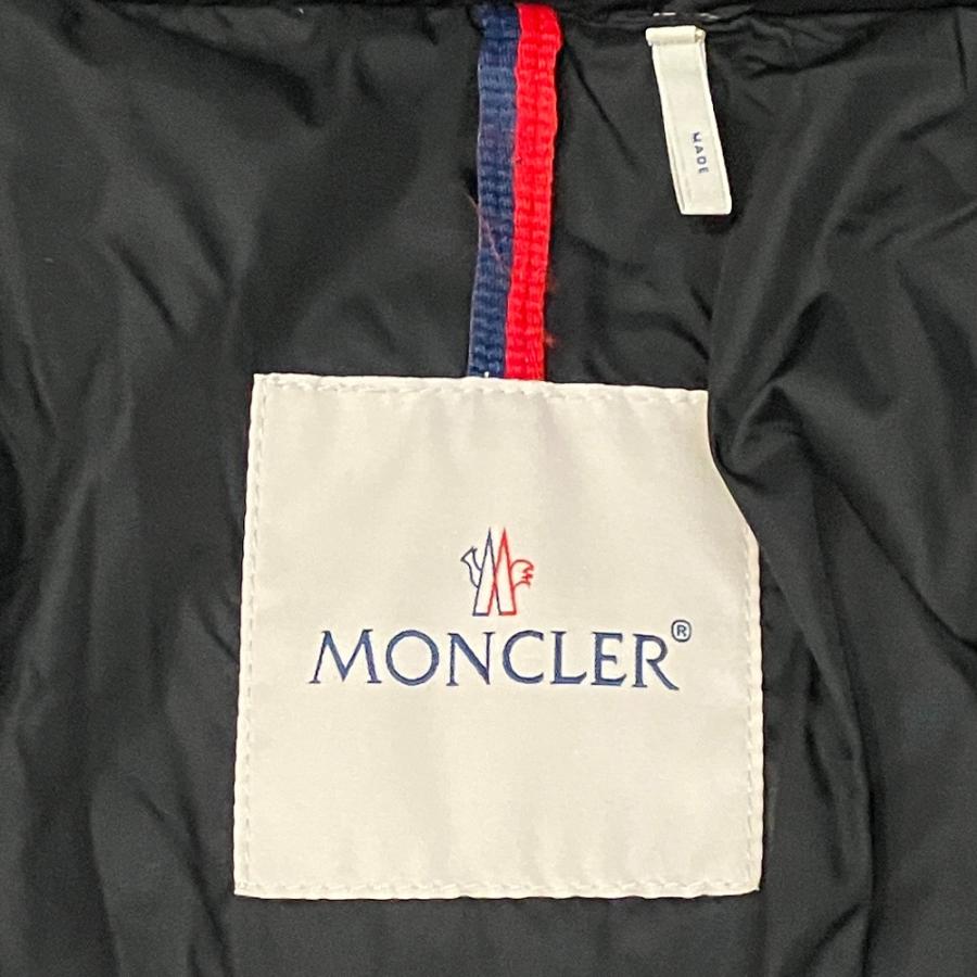 MONCLER（モンクレール） 美品 MORANDIERES フーデッド キルティング