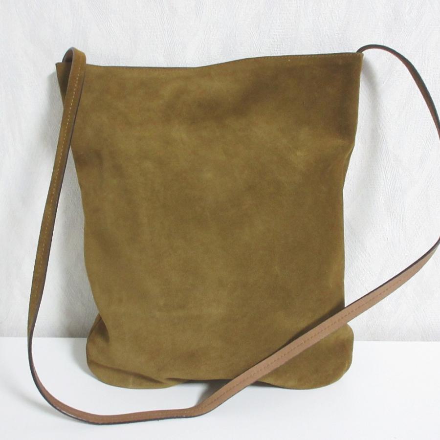 merci メルシー スウェード クロスボディ ショルダー バッグ 未使用 MERCI（メルシー） 良品 スウェード クロスボディ ショルダーバッグ