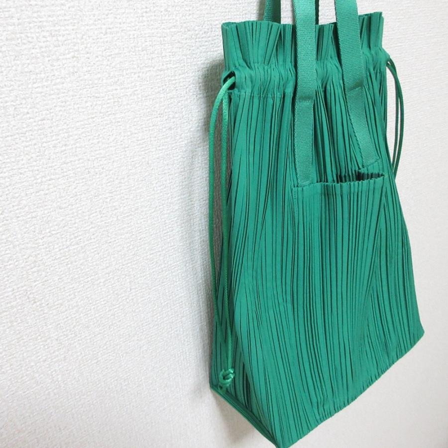 PLEATS PLEASE（プリーツ プリーズ） 美品 23SS PLEATS PLEASE ISSEY