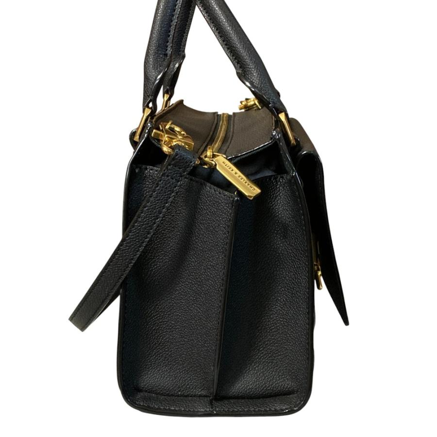 CHARLES ＆ KEITH（チャールズ&キース） 美品 CHARLES & KEITH 