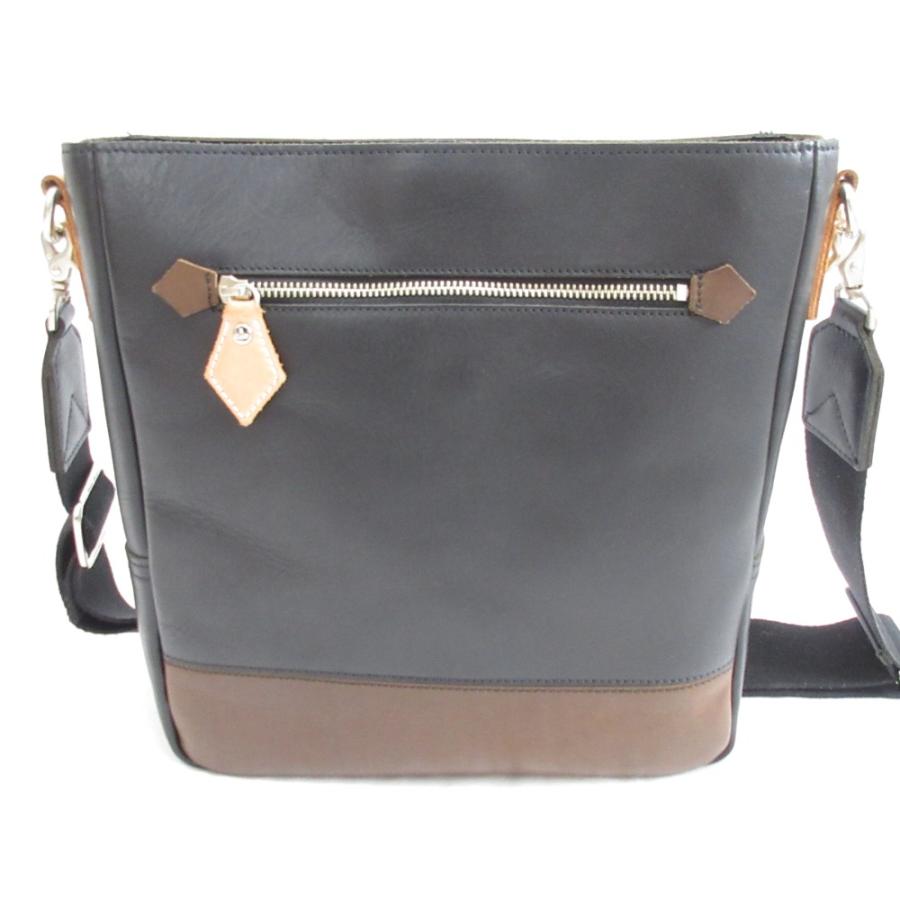 Vivienne Westwood（ヴィヴィアンウエストウッド） 良品 Vivienne