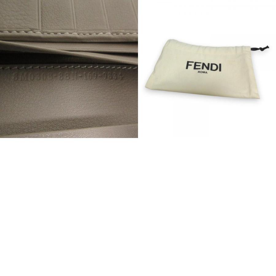 FENDI（フェンディ） 新品同様 ピーカブー レザー 二つ折り長財布 