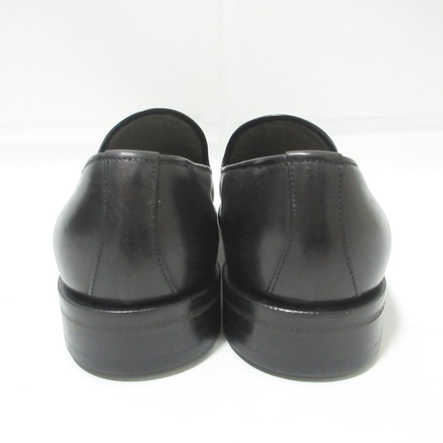 EMPORIO ARMANI スクエアトゥ　レザーシューズ　イタリア製 EMPORIO ARMANI スクエアトゥ レザーシューズ イタリア製