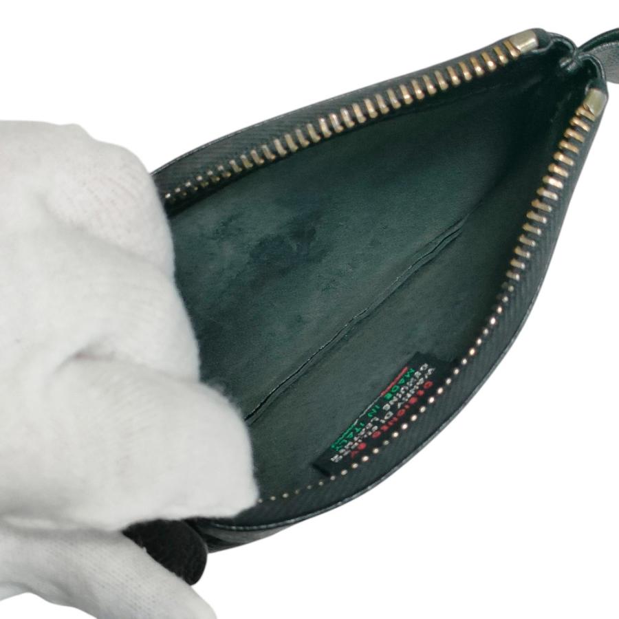ビッグロゴ★美品★イルビゾンテ ポーチ ロゴ ブラック　レザー IL BISONTE（イルビゾンテ） 美品 レザー ビッグロゴ 型押し