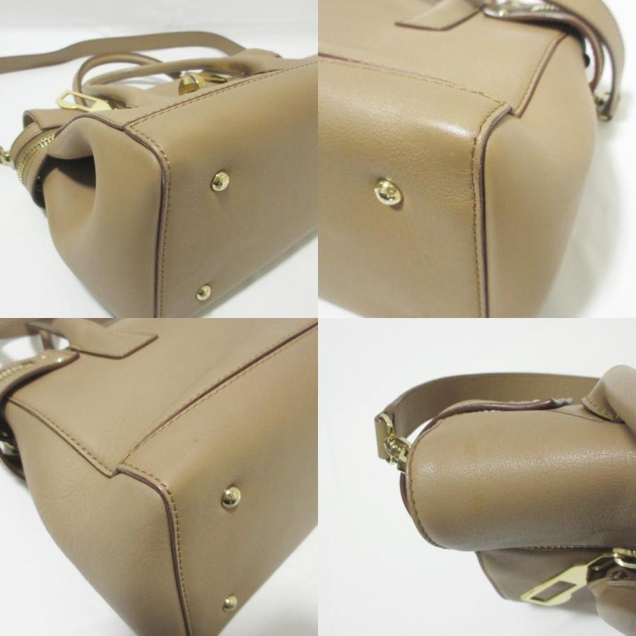 Max Mara（マックスマーラ） 良品 マルゴー レザー ターンロック