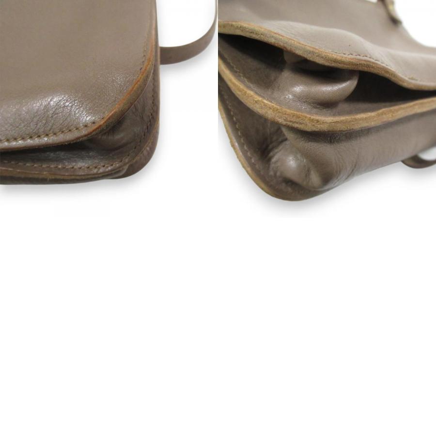 IL BISONTE（イルビゾンテ） 良品 レザー ロゴ型押し ベルトフラップ