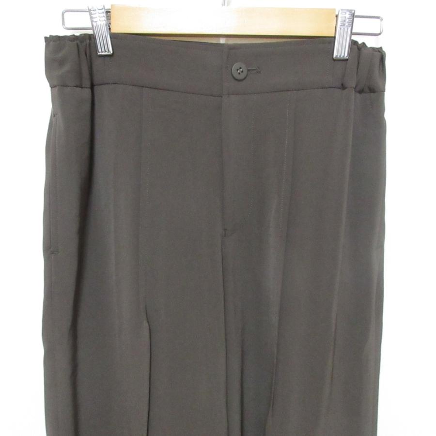 ISSEY MIYAKE（イッセイミヤケ） 良品 センタープリーツ ワイドパンツ  