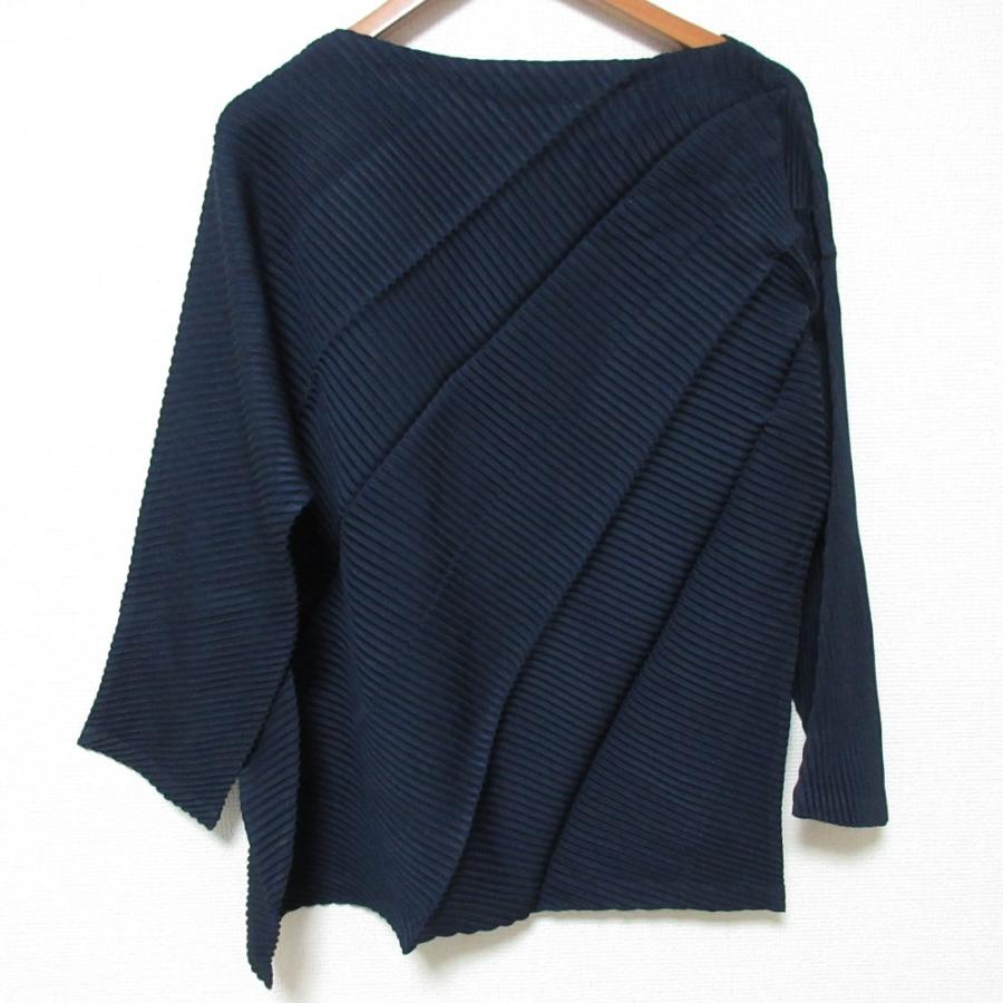 ISSEY MIYAKE（イッセイミヤケ） 美品 バウンスプリーツ ロング