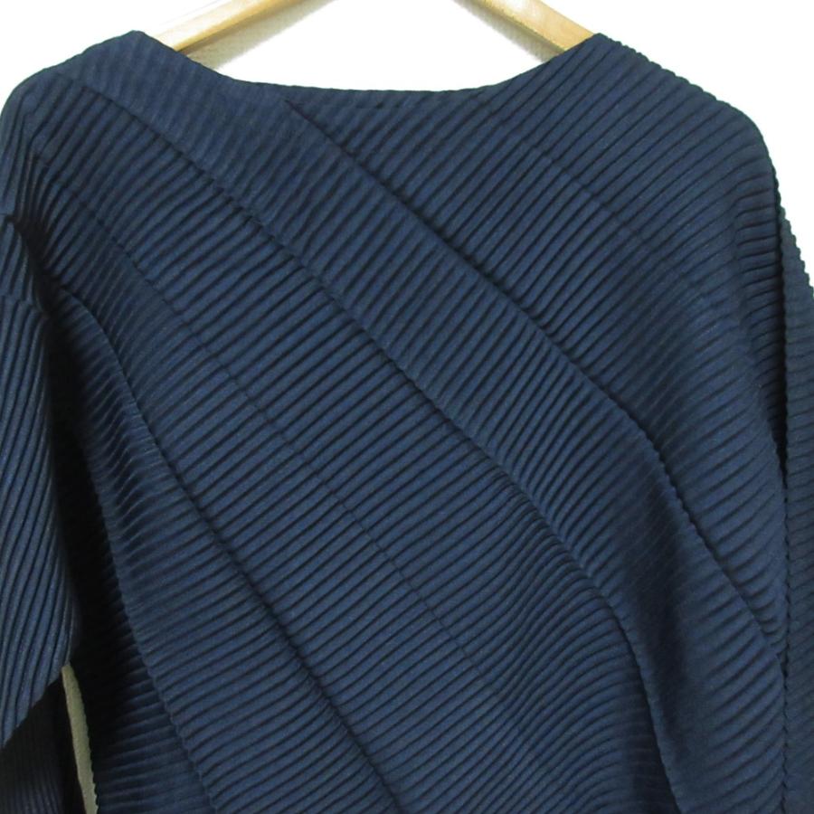 ISSEY MIYAKE - 美品 ISSEY MIYAKE イッセイミヤケ バウンスプリーツ ロングスリーブ ブラウス カットソー IM91FJ151 サイズ2 ネイビー レディース 古着 中古 USED ISSEY MIYAKE（イッセイミヤケ） 美品 バウンスプリーツ ロング