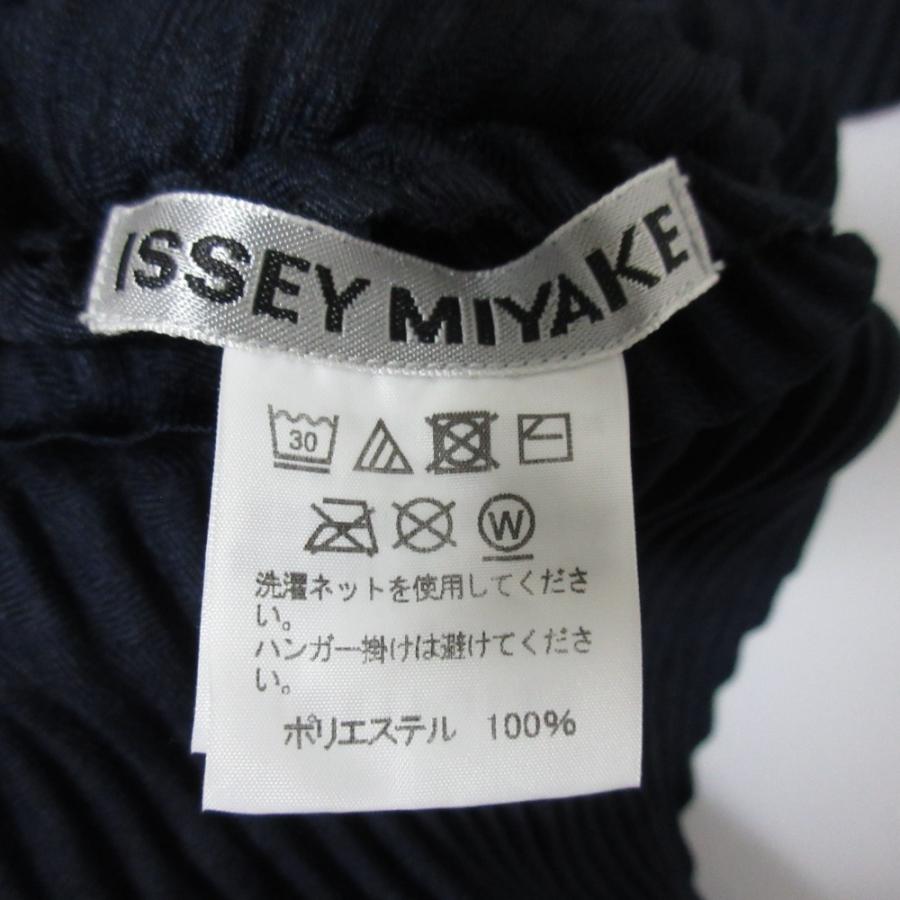 ISSEY MIYAKE（イッセイミヤケ） 美品 バウンスプリーツ ロング