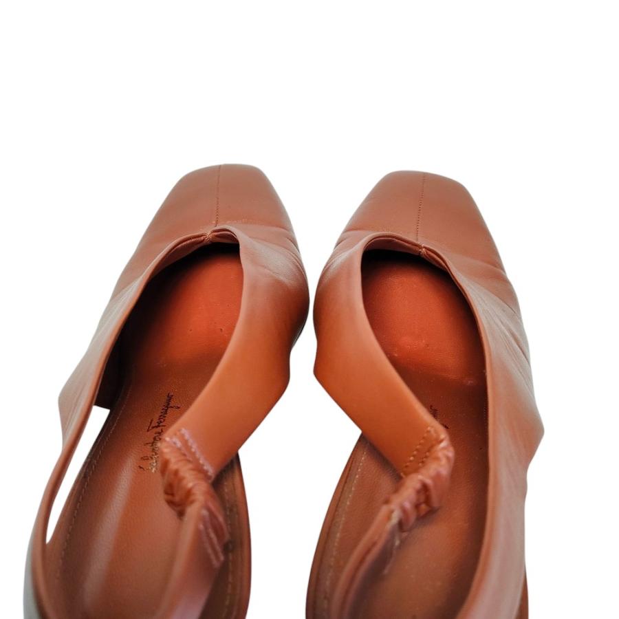 美品 Salvatore Ferragamo サルヴァトーレフェラガモ レザー