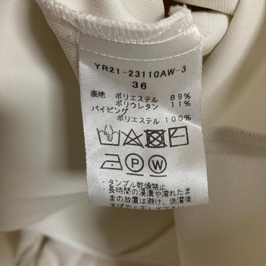 美品　 yori キーネックフリルブラウス ネイビー 38　ヨリ 美品 yori キーネックフリルブラウス ネイビー 38 ヨリ yori