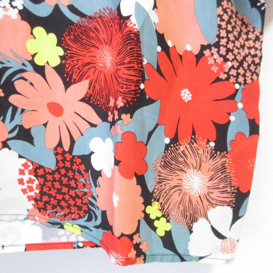 未使用 23AW marimekko マリメッコ ANTIIKKI SUVIKIMPPU フラワー柄 バックリボン 半袖 ブラウス サイズ36 レッド レディース 古着 中古 USED marimekko（マリメッコ） 未使用 23AW marimekko ANTIIKKI SUVIKIMPPU