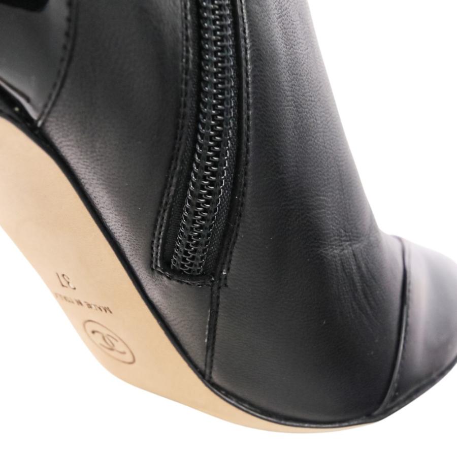 CHANEL（シャネル） 未使用 カメリア パテント×レザー ショートブーツ