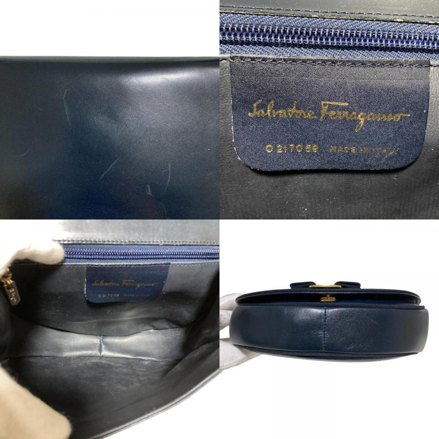 □Ferragamo（フェラガモ）良品 /レザー/ショルダーバッグ/ネイビー 