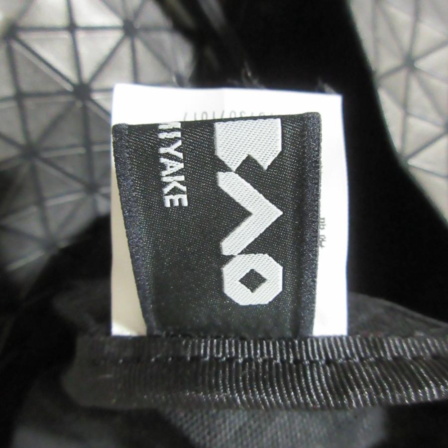 BAO ISSEY MIYAKE 美品 バオバオ イッセイミヤケ クラッチバッグ