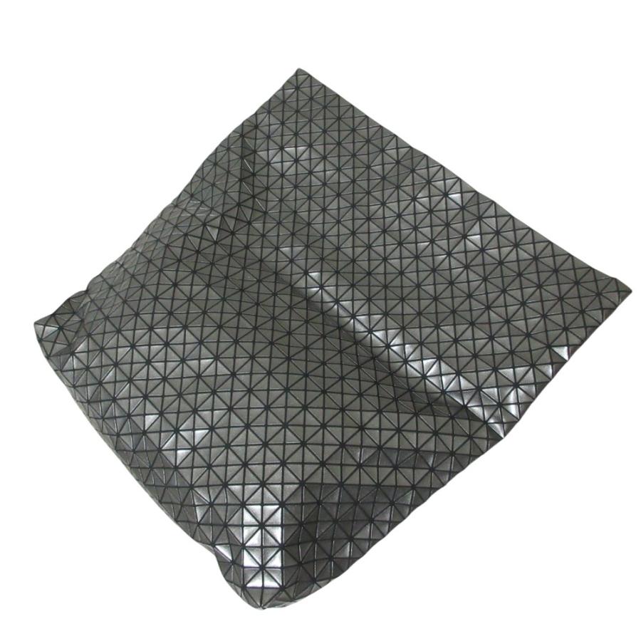 BAO ISSEY MIYAKE 美品 バオバオ イッセイミヤケ クラッチバッグ