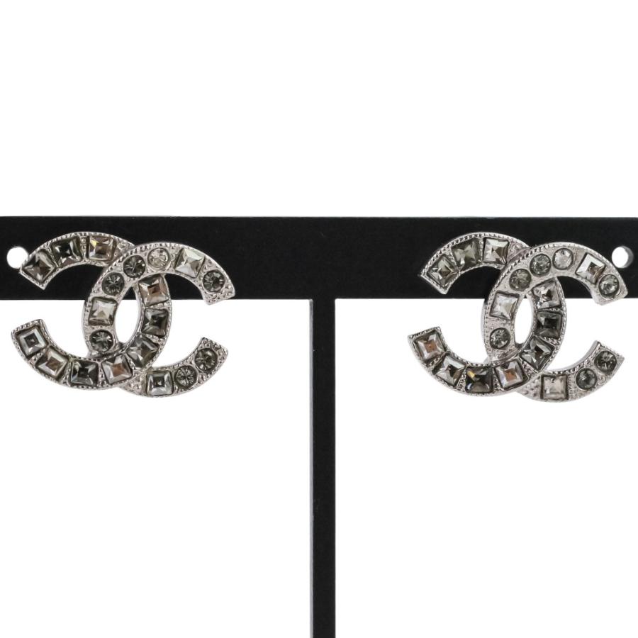 美品 シャネル ココマーク ラインストーン ピアス F17V 2017年 箱付 CHANEL（シャネル） 美品 F17V CHANEL ラインストーン ココマーク