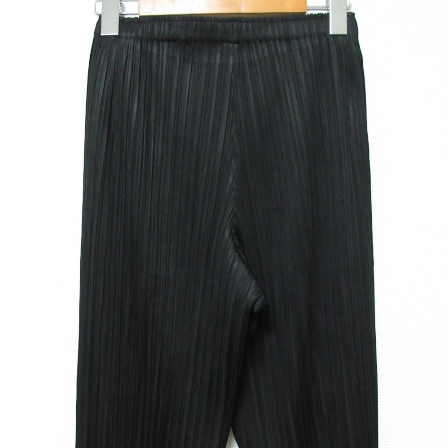未使用品　プリーツプリーズ　イッセイミヤケ　パンツ　ブラック　黒　サイズ２ PLEATS PLEASE（プリーツ プリーズ） 良品 PLEATS PLEASE ISSEY MIYAKE