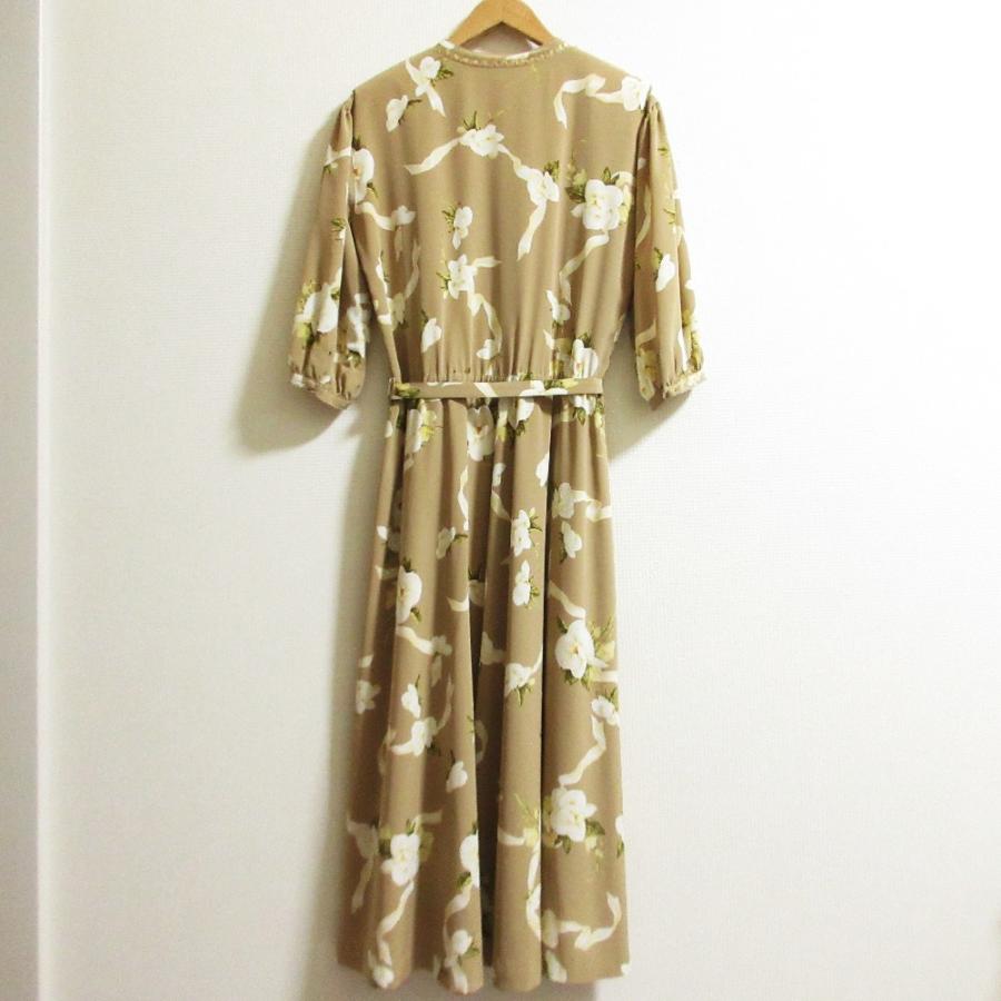 INGEBORG（インゲボルグ） 良品 フラワープリント リボン 七分袖