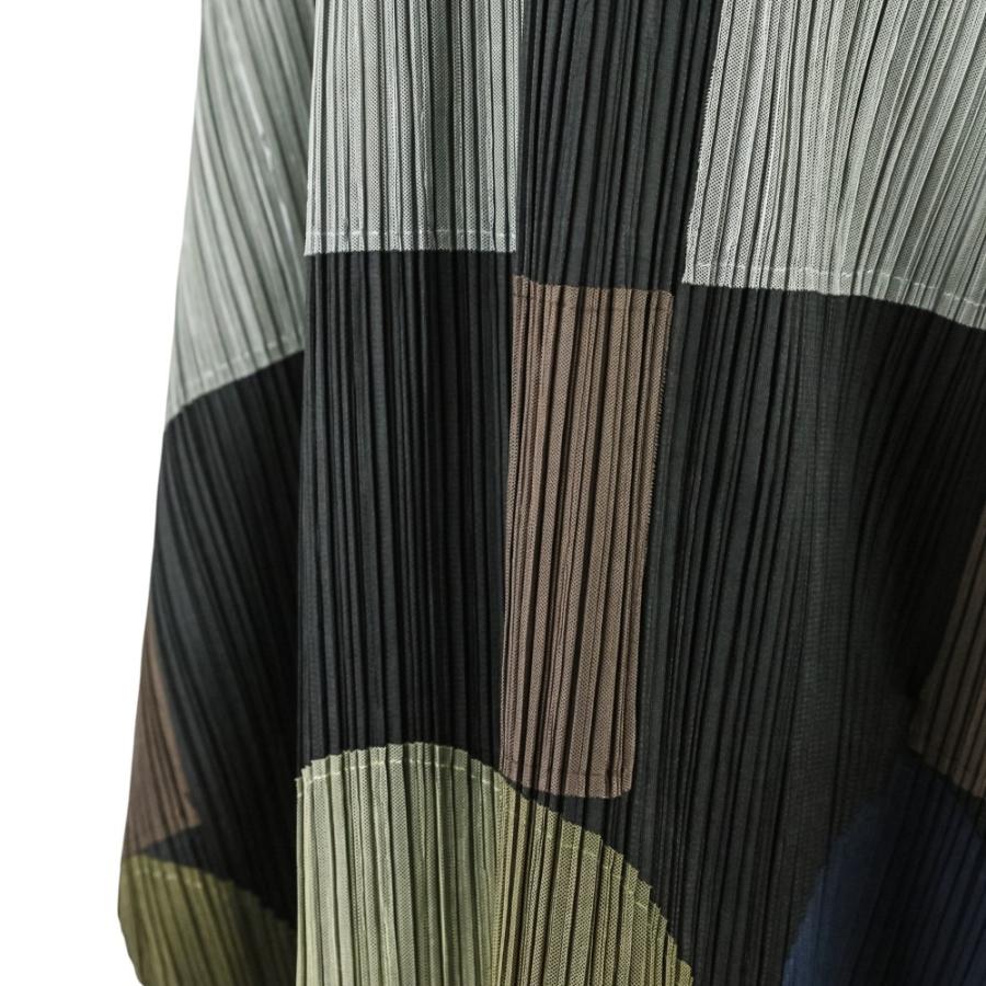 PLEATS PLEASE（プリーツ プリーズ） 美品 イッセイミヤケ パッチ 
