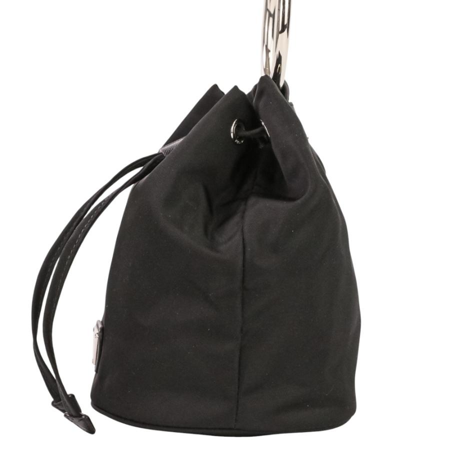 PRADA（プラダ） 美品 ナイロン ハンドルリング巾着ポーチ ブラック