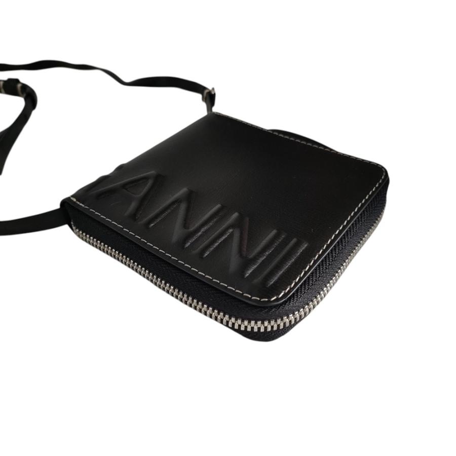 GANNI（ガニー） 新品同様 リサイクルレザー エンボスロゴ ラウンド