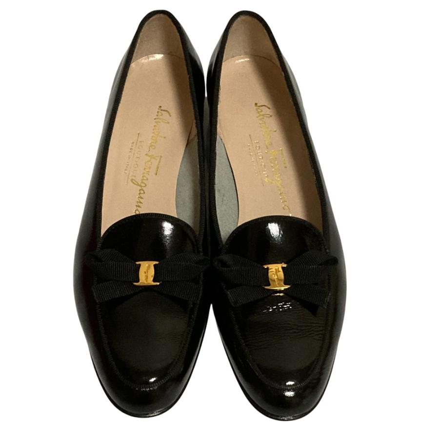美品 Salvatore Ferragamo サルヴァトーレフェラガモ ヴァラリボン