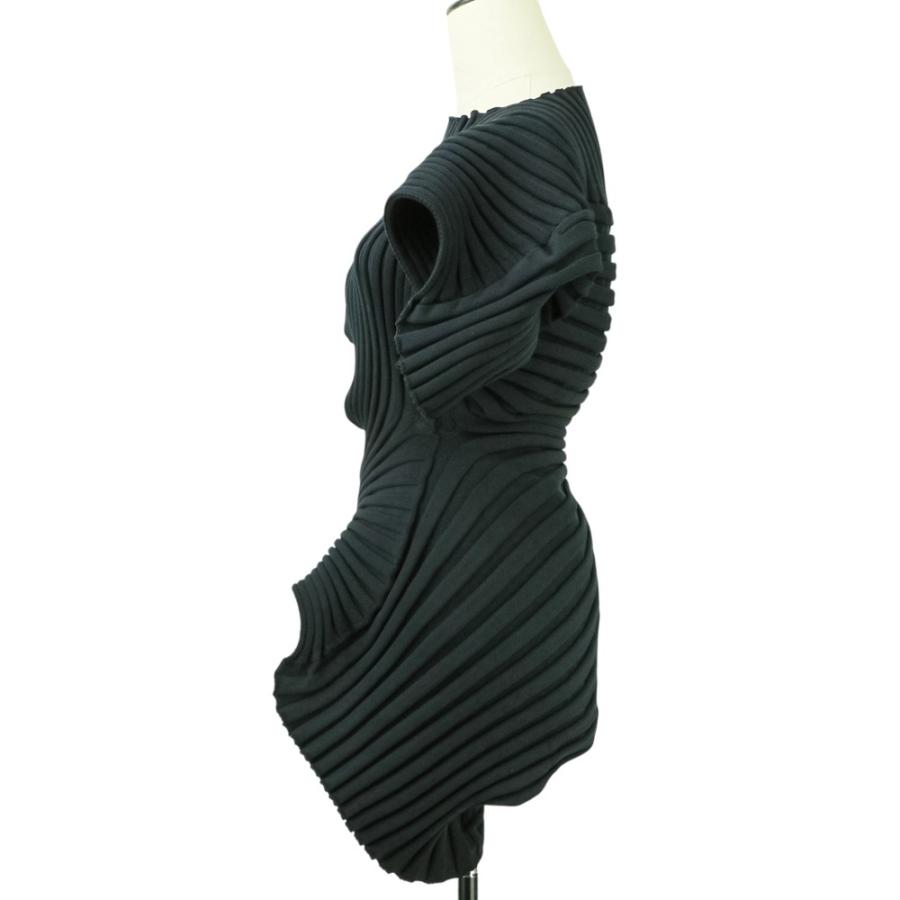 ISSEY MIYAKE（イッセイミヤケ） 新品同様 KNIT AS IT IS 変形 ニット